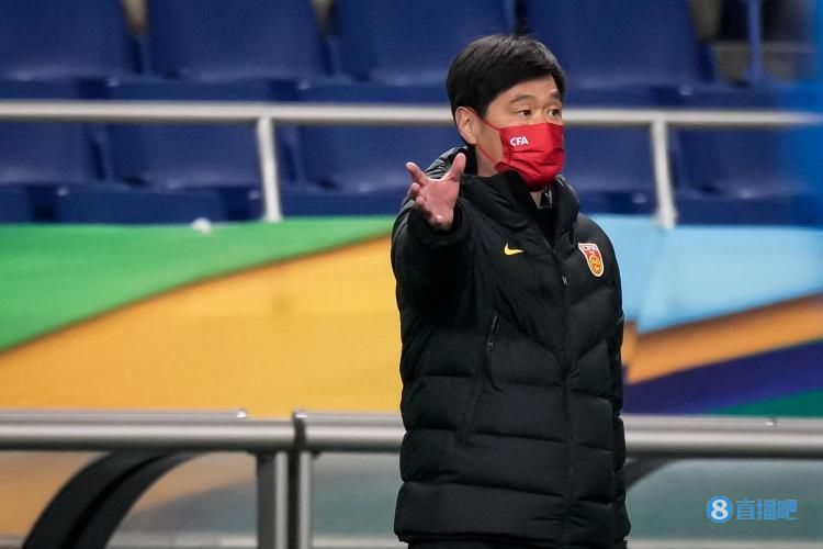 杰西卡·阿尔芭 米兰看秀:刘雯秀长腿撩发气场强、曾之乔秀香肩 2016-09-23 米兰,当地时间09月22日,2017春夏米兰时装周,Moschino 明星观秀,刘雯、曾之乔亮相。